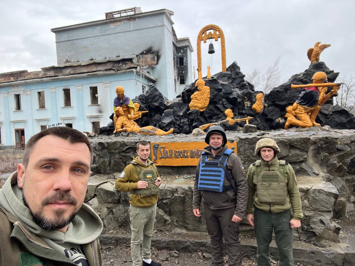 YRepich's tweet image. Сьогодні відвали Часів Яр.
Допомогли цивільним,військовим.
Дякуємо за співпрацю усім небайдужим.
Плануємо їхати на Запоріжжя та Херсон.
Долучайся на паливо.
4149499392124747