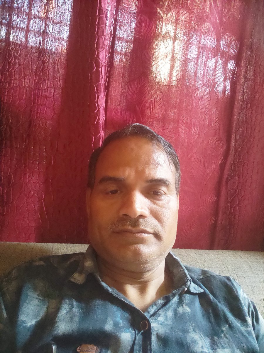 pratap2mishra's tweet image. हर किसी को अपना दुख न बताएं..!!
              क्योंकि
मरहम सबके घर नहीं होता...!!
                 लेकिन 
नमक सबके घर में होता है....!!