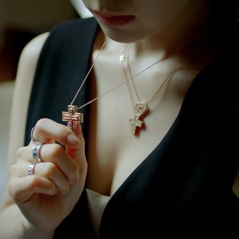 vrersace's tweet photo. Classy is the new black. https://t.co/opZXmTUN4t
