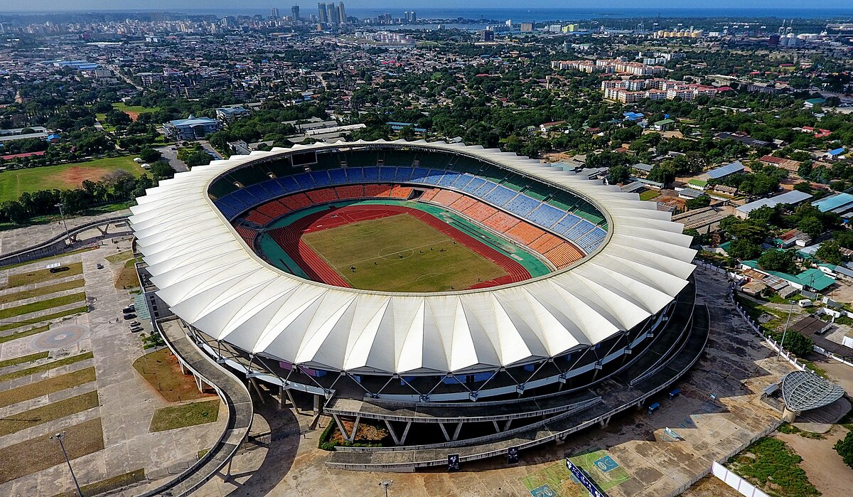 KWANINI UWANJA WA MKAPA UITWE SAMIA STADIUM?

Mama ameukarabati kwa zaidi ya bilioni 30 uwe kama Wembley 

Mama kaleta AFCON 2027 (Pamoja Bid)

Hamasa ya goli la Mama kuzikifisha Simba na Yanga robo fainali CAFCL

Anatajwa kuwa Rais Mpenda michezo kuliko wote Afrika kwa sasa