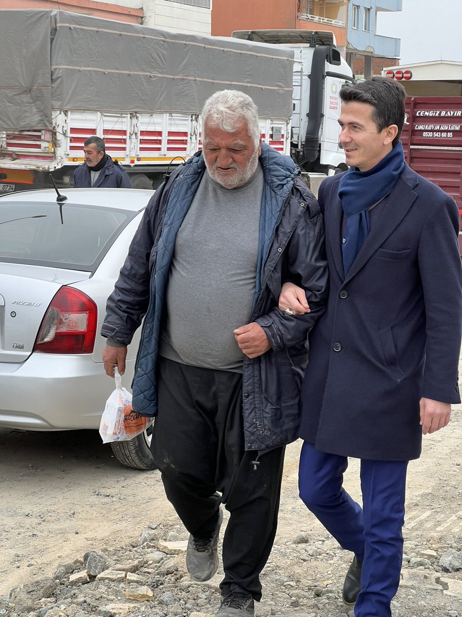 akpartihssa's tweet photo. Yolumuzda tevazu ve güven var. 

İçimizde ise bitmeyen bir samimiyet.

Muhabbetimiz daim olsun..🇹🇷

#YarınlarSeninHassa

#YarınlarSeninHatay 

          HALİL ERSEN DOĞAN
      AK PARTİ HASSA İLÇE BAŞKANI   

@HalilReisBaskan 

@mehmetonturktr https://t.co/pfEMdzCtFX