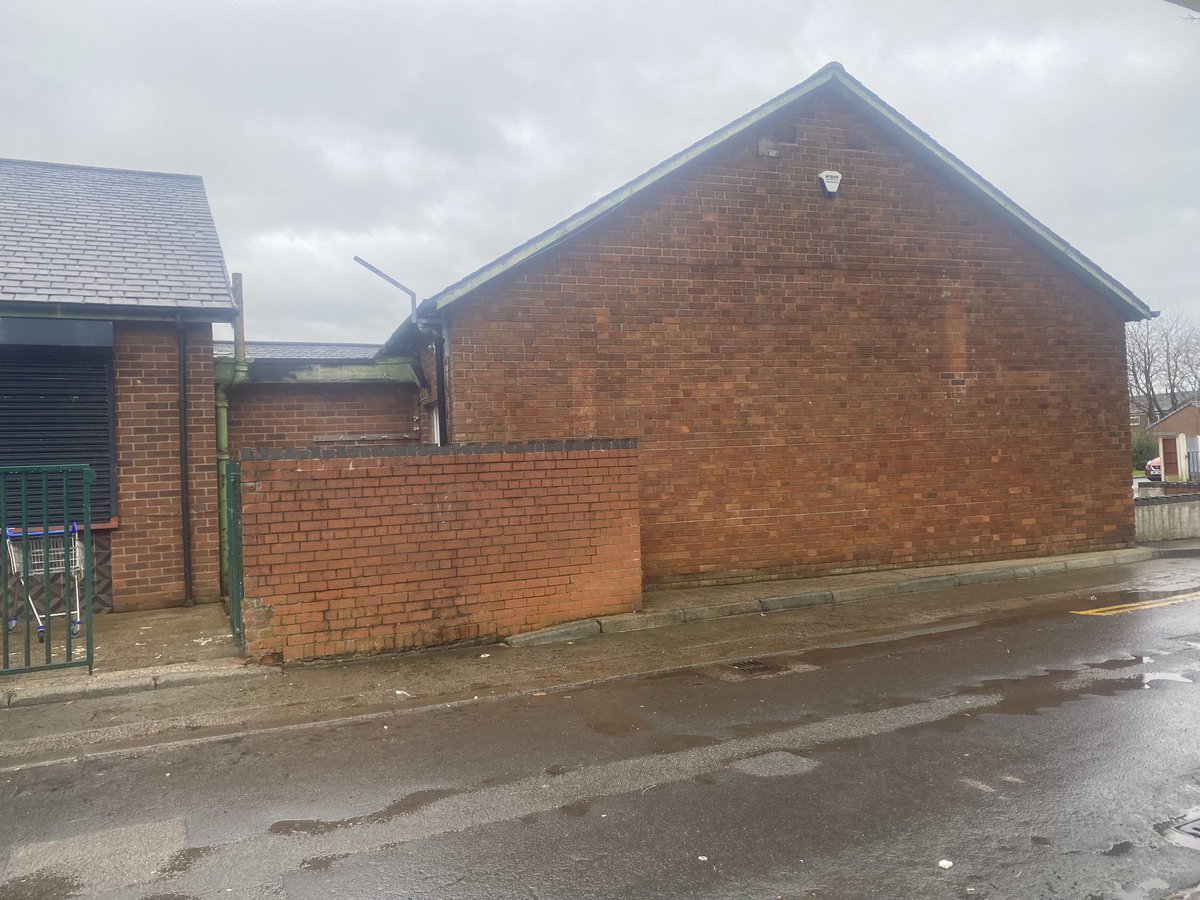 OnTheWayWigan's tweet photo. It’s happening! Just look at the freshly cleaned walls of the Annex building, looking so much better already 😍

On The Way is slowly making it’s way to the community.
And we shall make sure to keep you all well updated with each bit of progress😉 https://t.co/R8I6WofoTm