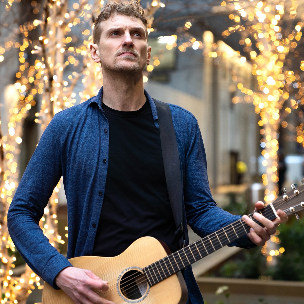 Get that Fri-yay feeling at Victoria! 

Immerse yourself in live music EVERY Friday lunchtime at Cardinal Place, starting tomorrow between 12pm and 2pm and running up until 3rd May. 🎵🧑‍🎤

We look forward to welcoming vocalist/guitarist John Clapper tomorrow. 🎸