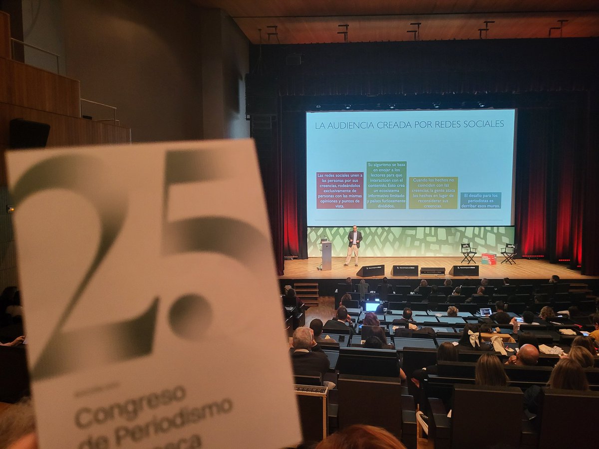 Un año más, de nuevo estamos en el  #CongresoHuesca para cargar pilas #periodismo