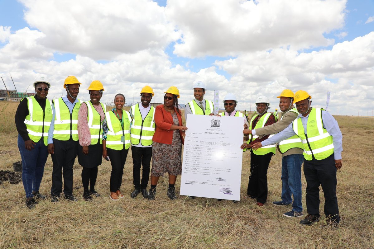 NemaKenya's tweet photo. @NemaKenya Chairman, Emilio Mugo and Director General, Mamo B. Mamo, EBS, Vice Chair, Sophia Matura receives the  certificate of title and a symbolic key from Konza Technopolis Chief Manager- Ms. Stella Muhoro representing the CEO at Konza Technopolis Development Authority for the 2.4 acre plot allocated to NEMA by the @konzatech @Environment_Ke @MoICTKenya
