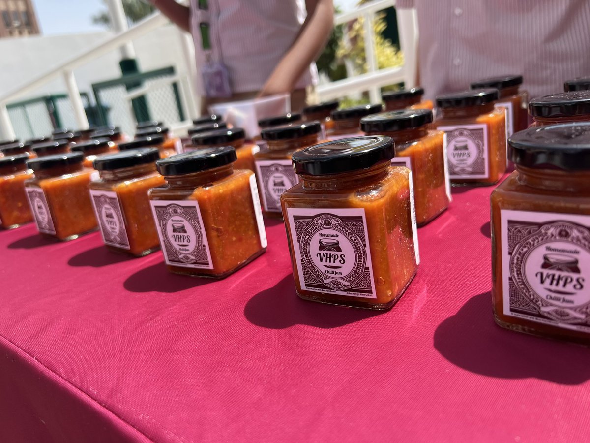 Mr. Alex tweet media