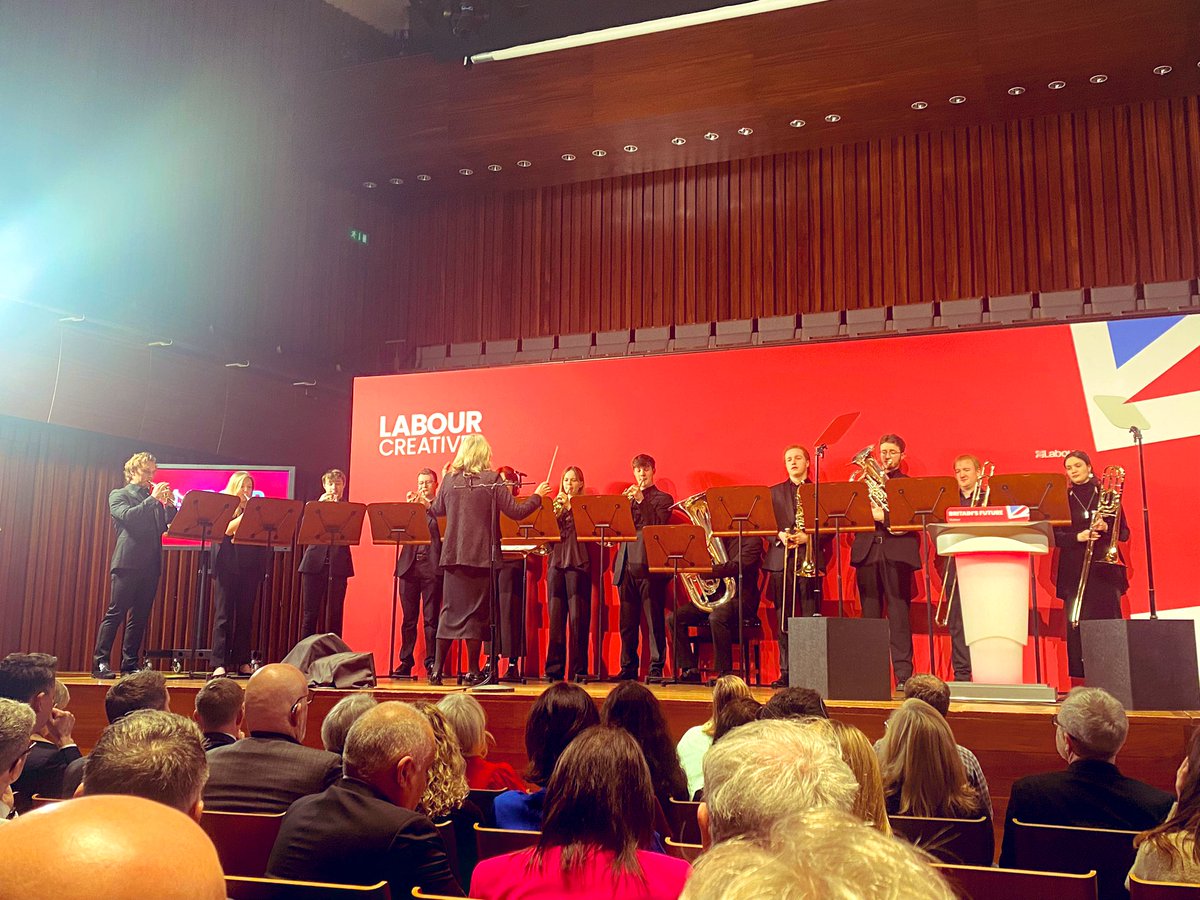 heritage_lizzie's tweet photo. Waving the heritage flag today at the #LabourCreatives conference - a good moment to share our @Heritage_NGOs report on how heritage is integral to &amp; the bedrock, backdrop, arena &amp; enabler of creativity &amp; the creative industries: https://t.co/RGpIEs9sJZ https://t.co/5q1GVNTUXc