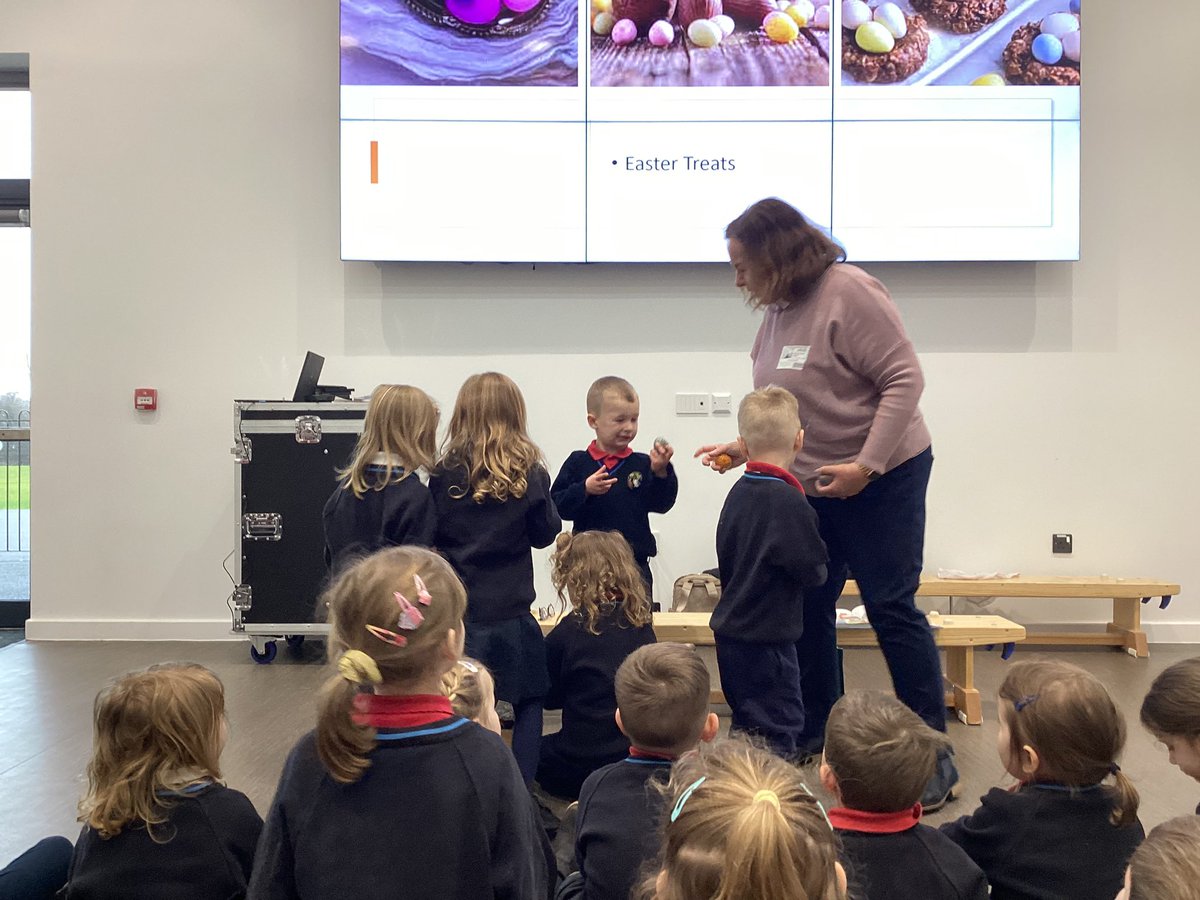 Cowbridge Lower School (Nursery-Y4) tweet media