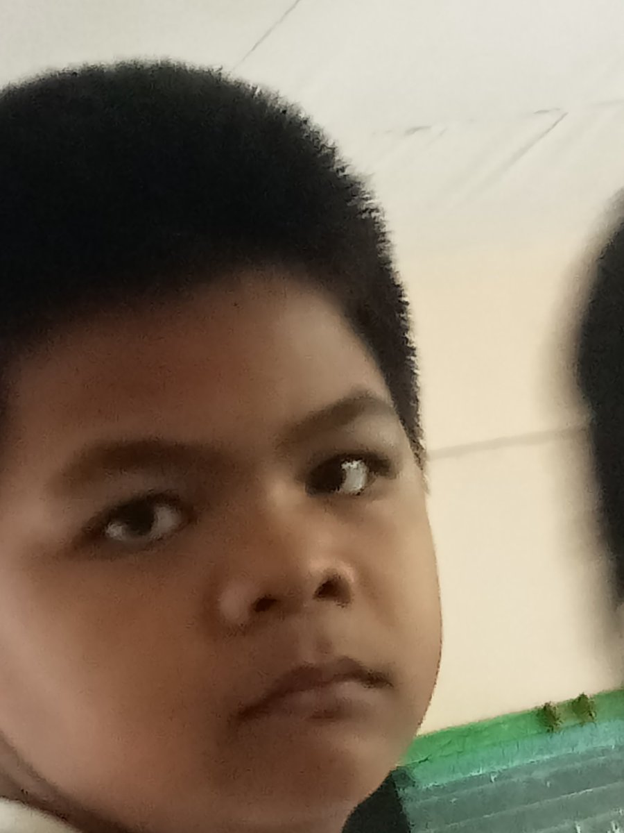 kentell_Ajerson's tweet photo. Yung wala Kang magawa Kaya pi ni picture ran mo Yung kaklase mo 🤣😆 https://t.co/0OvA8c4J39