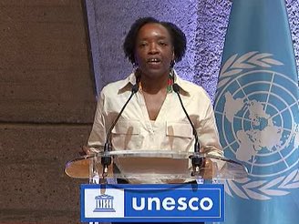 « Globally 44 million more primary and secondary teachers are needed to achieve universal education by 2030 » Valerie Djioze <a href="/UNESCO/">UNESCO 🏛️ #Education #Sciences #Culture 🇺🇳</a> at the Global Inclusive Schools Forum 
Learn more about addressing teacher shortages unesdoc.unesco.org/ark:/48223/pf0… #EducationForAll