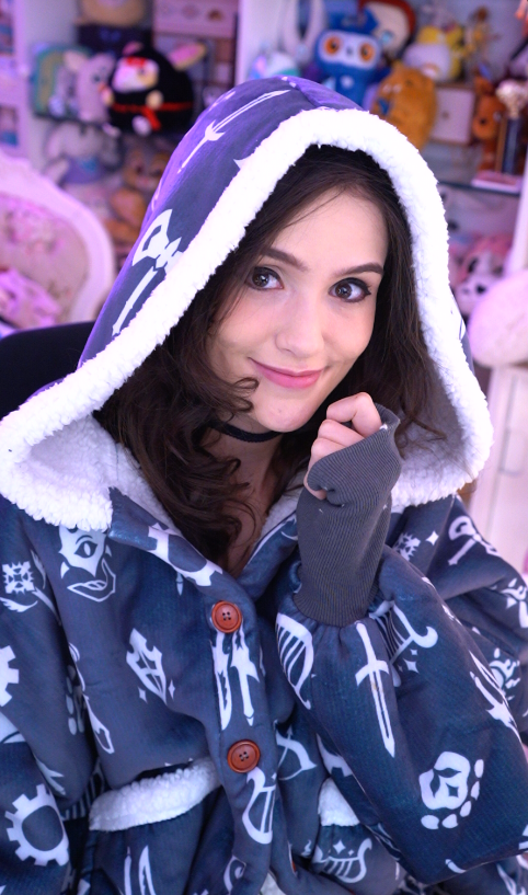 Starting stream super early again today, I'm gonna need my pajamas for this! Stop by and say hi! twitch.tv/luality