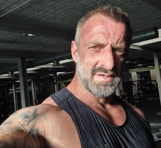 Little gym session before work this afternoon xx https://t.co/EBksA0Hmpm<a href="/tag/photography"class="tags"><span>#photography</span></a><a href="/tag/ferrari"class="tags"><span>#ferrari</span></a>