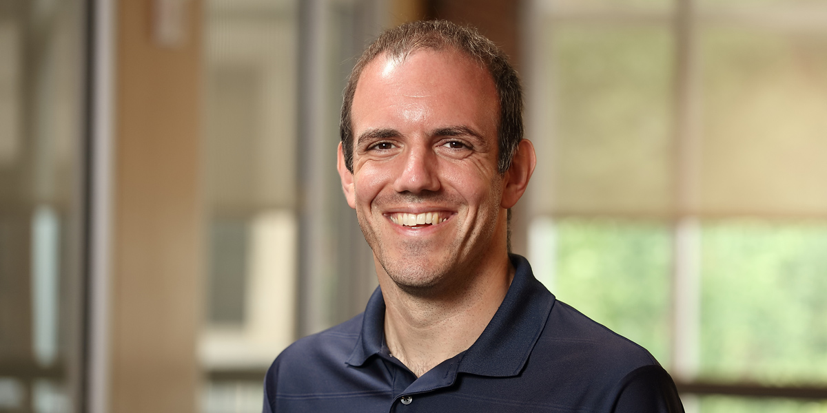 Cheers to Prof. Geoff Geise on his appointment as an editor of the Journal of Membrane Science Letters. Geoff is an emerging leader in #polymer membrane research for applications in clean energy and clean water. Congrats, Geoff! at.virginia.edu/IcnYEh @UVAEngineers