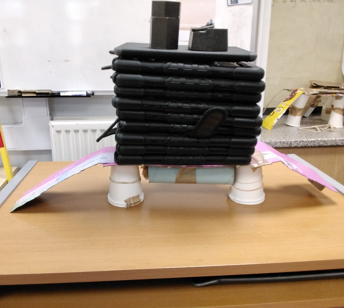 DeltaParkView's tweet image. Class 4 know how to build solid bridges. Well done to the winners! #pvpa #DeltaScienceWeek24 #BSW24