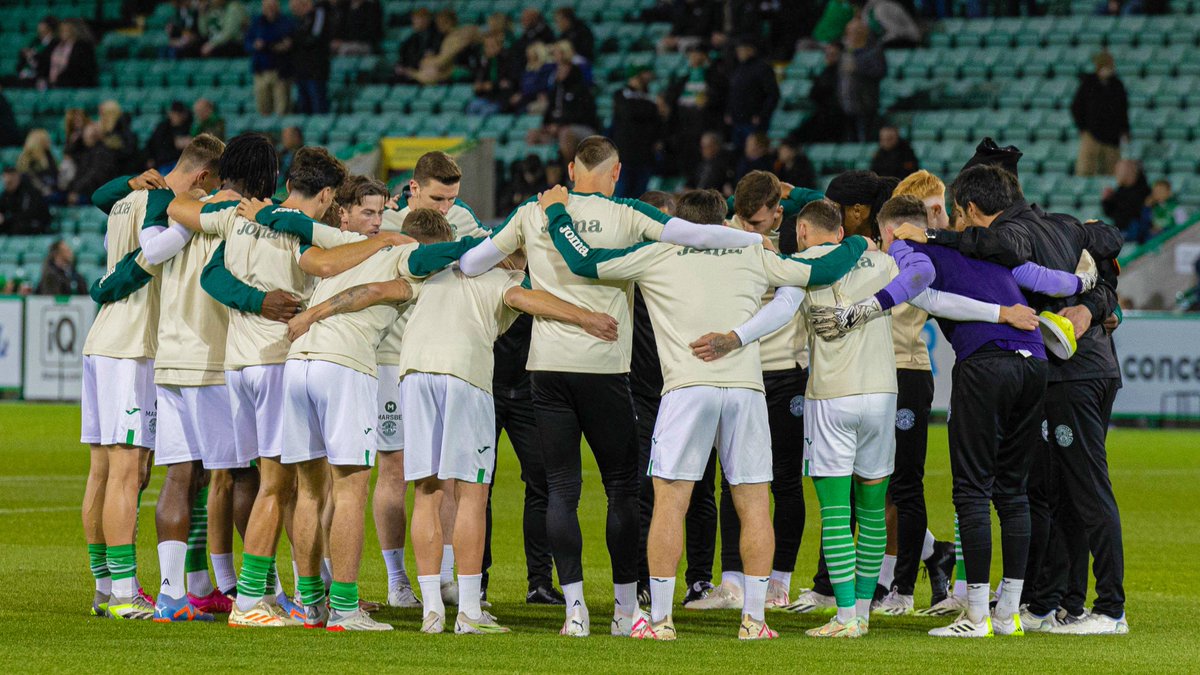 HibsObserver_'s tweet photo. 🎟 Hello Hibees - we're giving away two tickets for Saturday's game against Livingston - to be in with a chance of winning, simply RT this post & follow the @HibsObserver_! 
⏰ Competition closes at 7pm tonight; winner drawn at random - so keep an eye on your DMs! Good luck!