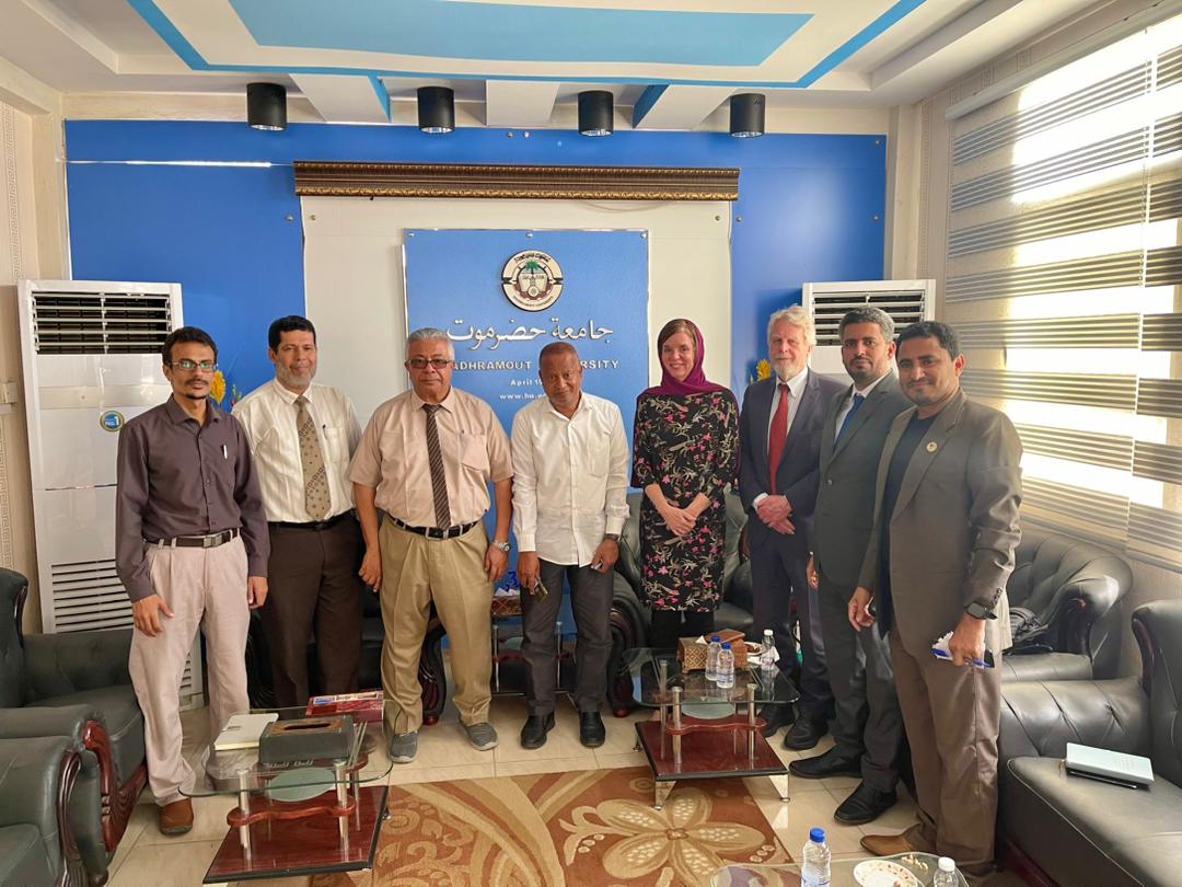 Exploring sustainable development in Wadi Hajar, #Yemen. A Delegation from the Dutch Embassy🇳🇱 in Yemen joins FAO on a visit to the area. The visit saw them engaging local stakeholders and authorities to see how they will work together to forge for the development of the Wadi.