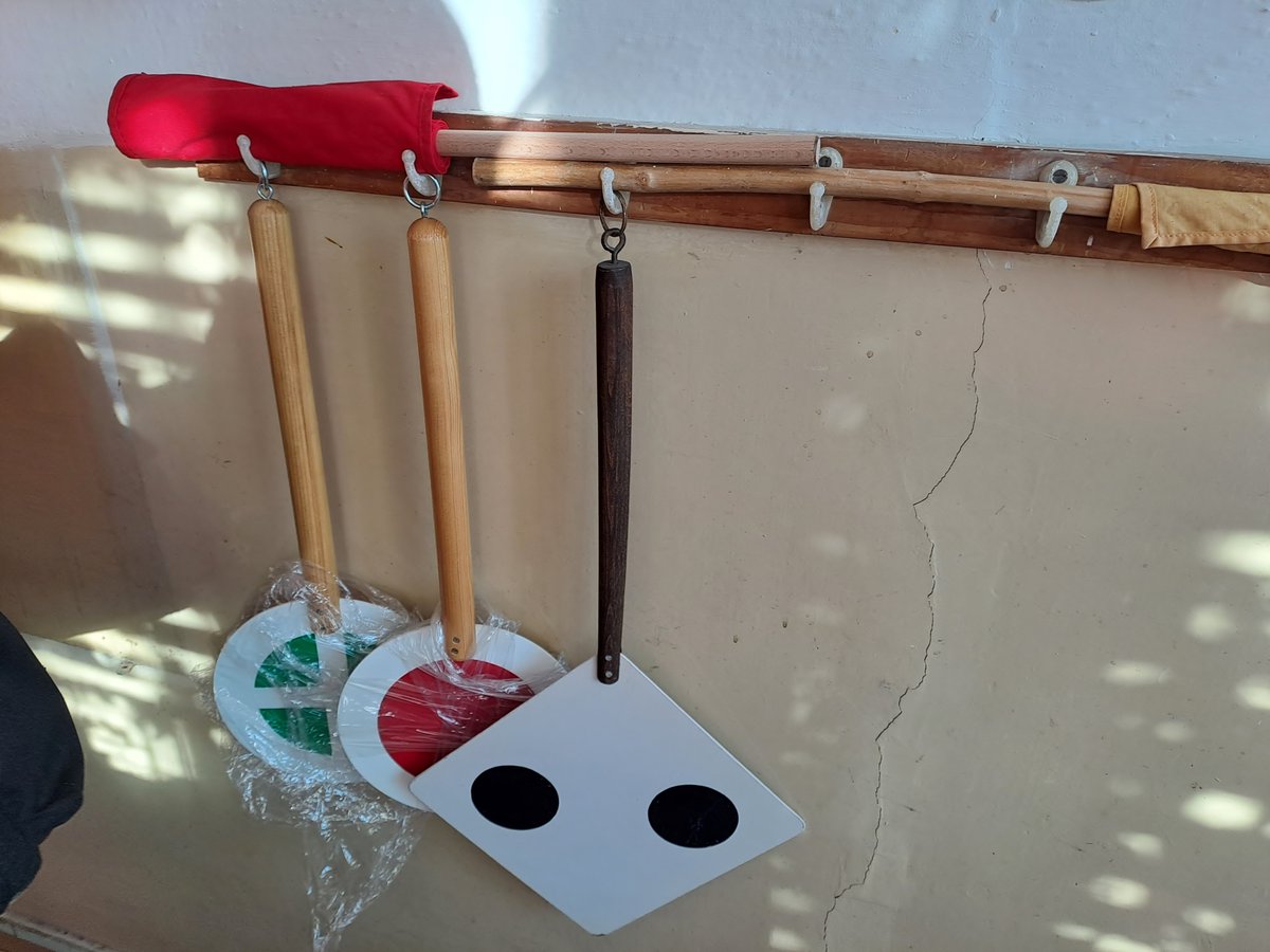 BrnenskyDenik's tweet photo. Brněnské nádraží Královo Pole a jeho zázemí skýtá nejedno překvapení, třeba protiatomový kryt. Podívejte se tam společně s námi a reportérem @michalhrabal88, než vše při modernizaci definitivně zmizí➡️https://t.co/Vbm06XS8pg
#Brno #KrPole #nadrazi #PodivejteSeNezToZmizi https://t.co/27MhxOV1cO