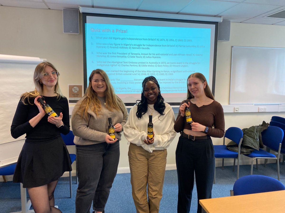 We had an anti-colonial quiz to kick of our Conflict, Violence and Health module. Here are our winners with the Palestinian olive oil prizes. Thanks to @BSMS_EDI for supporting! The module includes violence against women, colonialism, human trafficking, and violence borders.