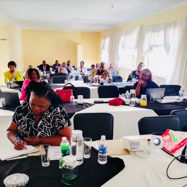 ZACH recently held its close out meeting for the CoV-FaB project to close #Covid_19 #vaccination gaps in UMP, Mutoko and Chikomba districts. The two- year project support @MoHCCZim efforts with support from @imaworldhealth through @ACHAPlatform @CCIntlhealth @gavi @WHO_Zimbabwe