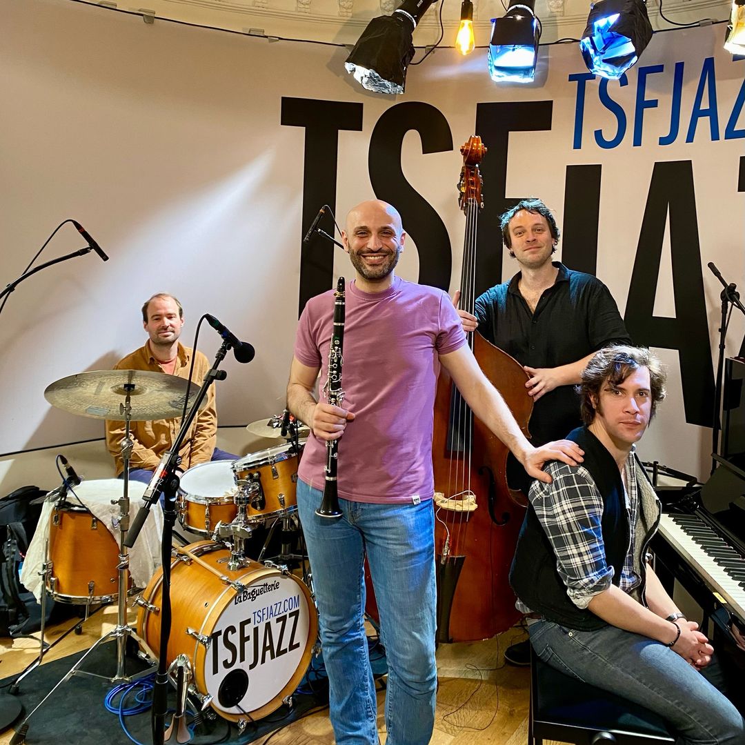 Avant son concert ce soir au <a href="/SunsetSunside/">Sunset Sunside</a>, le clarinettiste Mohamed Najem nous présente ce midi dans #deliexpress, son nouvel album “Jaffa Blossom” en compagnie de Clément Prioul au  piano, Arthur Henn à la contrebasse et Baptiste Castets à la batterie