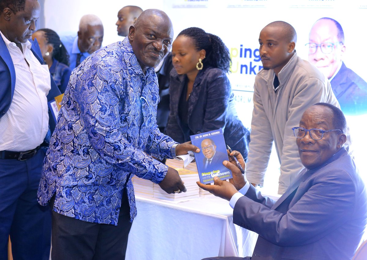 keshmediapro's tweet photo. Big thank to you Eng.Dr.Badru M. Kigundu  for choosing us to capture the magic of your book launch #STEEPPING_INTO_THE_UNKNOW! 📸 It was an honor to be part of such a special occasion.@BadruKiggundu @GenWamala @RuhakanaR @Thomas_Tayebwa #eventphotography #booklaunch" https://t.co/072p6NqPcF