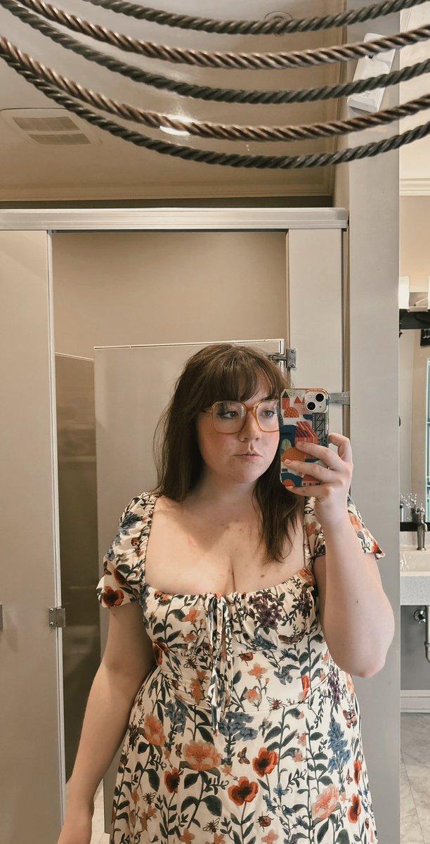 clur98's tweet photo. yes i am still alive and still taking these dumb mirror selfies and if ur reading this i still love u say it back https://t.co/D2dAWjiF16