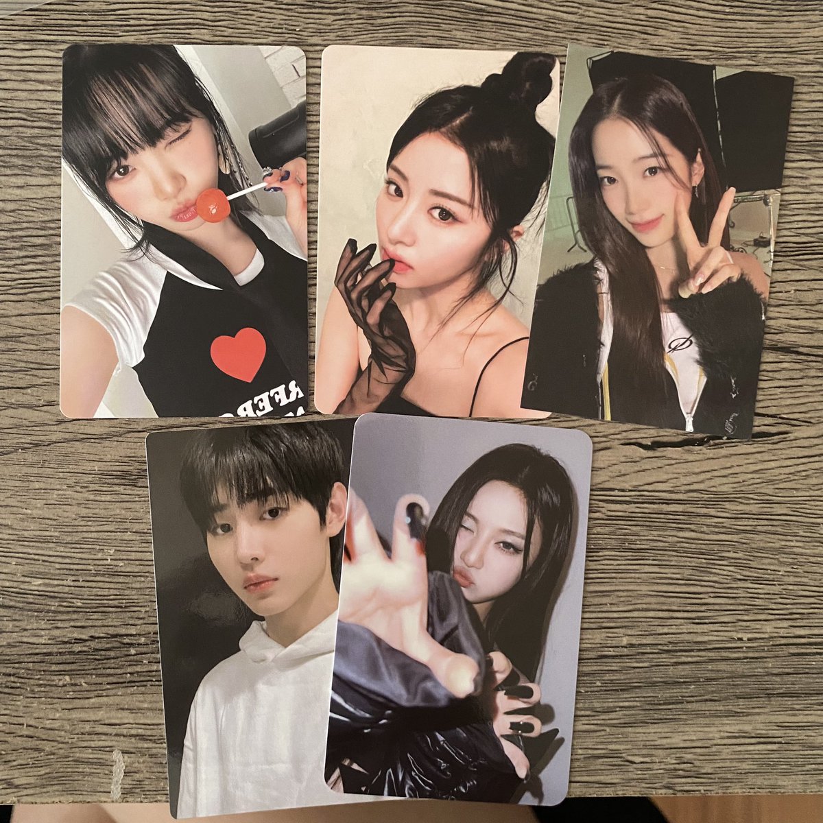 earthtocloo's tweet photo. #closells
wts/lfb . . π€
- gg/bg random photocard
- mint condi
- chaewon lollipop 1:1, the rest can tingi
- β± on alt
- prio payo | dop w nrdp
comment or dm if interested!
tags wts lfb ningning giant chaewon lollipop yunjin ballerina kazuha peace sunghoon hoodie photocard ph https://t.co/uHQDnkgSm3