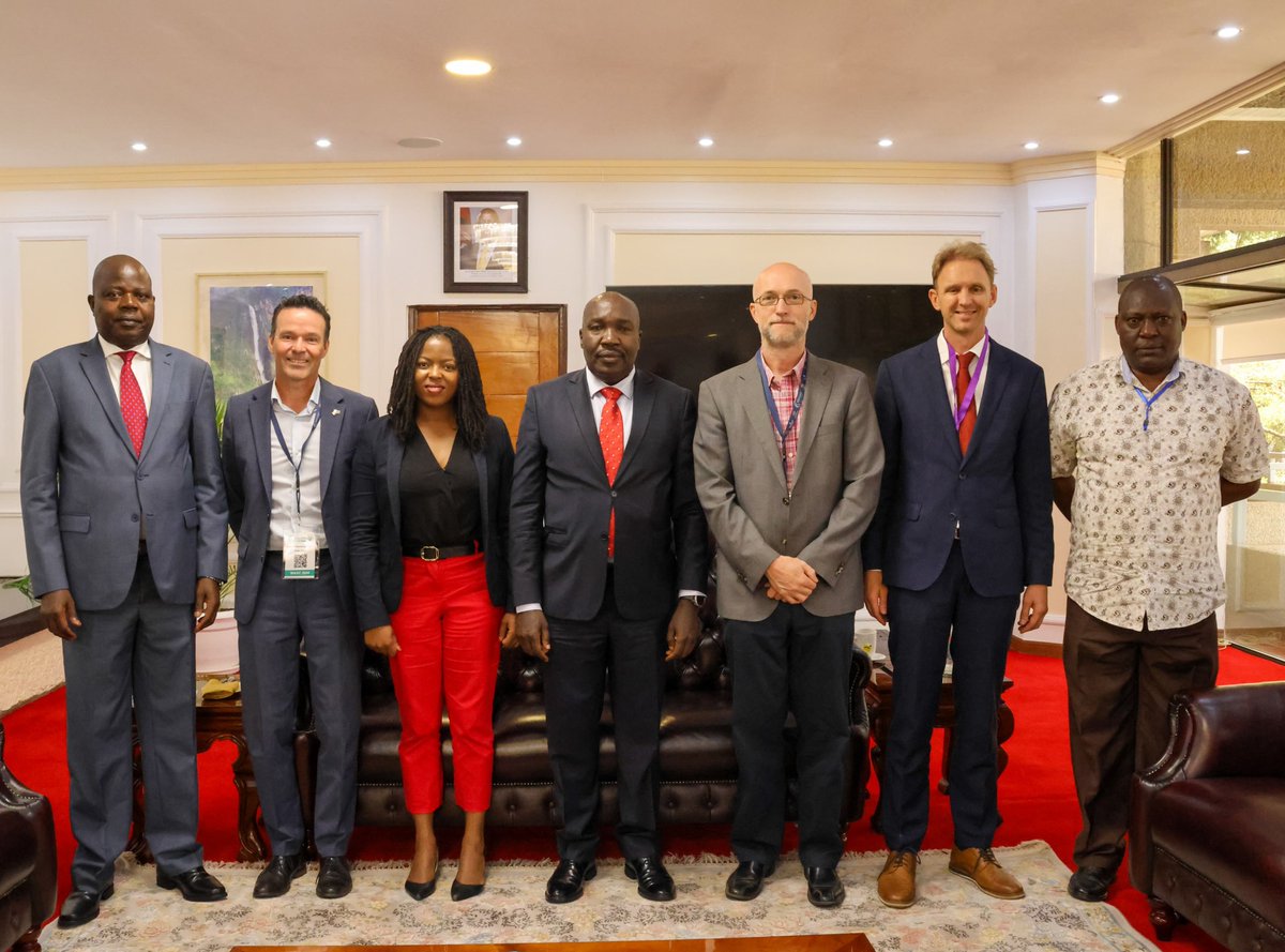 NLinKenya's tweet image. 🌟 Gratitude to all stakeholders who visited our Booth and the Dutch Pavilion, and engaged in our side event at the #WASIC2024 Last week! Your participation fuels our commitment to water sustainability. Together, we make waves! 🌊🌍#waterforlife