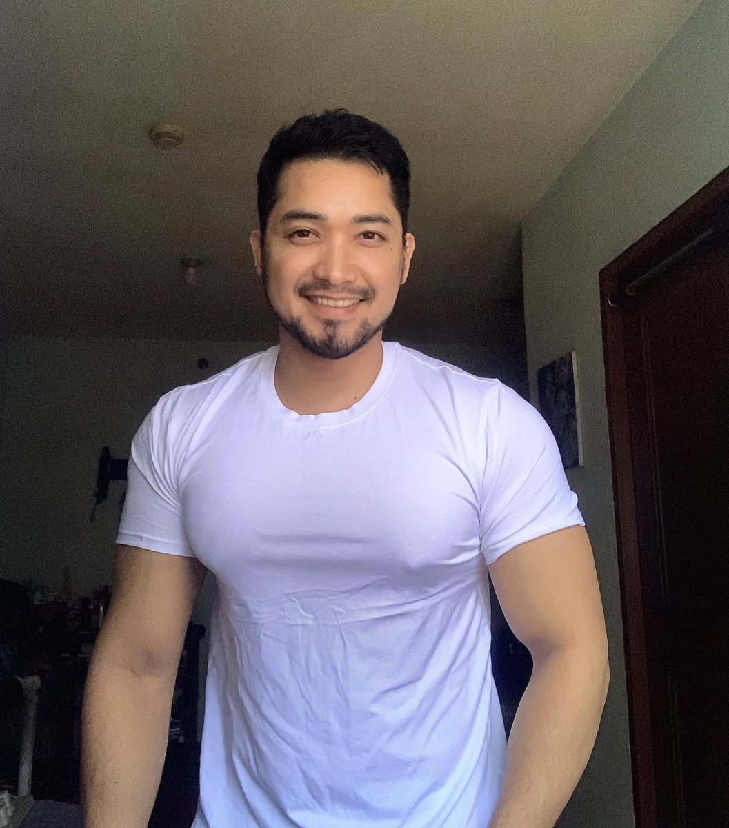 ranwolfCunanan's tweet photo. ��🍩🥮🍰🥯🥨🥐💪🐽 https://t.co/c17cgKrEDc