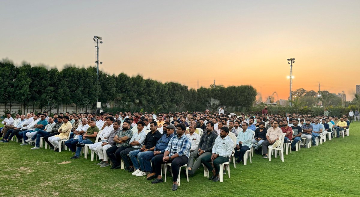 pradipsinhbjp's tweet photo. સાણંદ ખાતે તા. 23 માર્ચ, શહીદ દિવસ નિમિત્તે યોજાનાર વીરાંજલિ કાર્યક્રમની વ્યવસ્થાના ભાગરૂપે વીરાંજલિ સમિતિના મિત્રો સાથે બેઠક યોજી.

#Viranjali https://t.co/91sMlToQcC