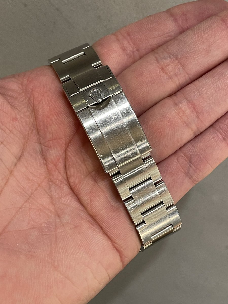 909_lab_nakano's tweet image. ROLEX 
EXPLORER2
Ref.226570 ブラック
Ser.random
2021年製
保証書付き
お問い合わせ
商品コード：250416

中野店限定の激安価格でございます！
競合店に負けない熱い1本となっています！

#ROLEX
#EXPLORER2
#ロレックス
#エクスプローラー2