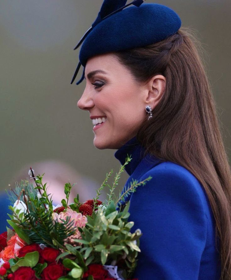 fernandamven's tweet photo. The Princess of Wales may be a public figure, but she is NOT public property.  

#KateMiddleton 
#IStandWithCatherine https://t.co/FxaVNElKQc