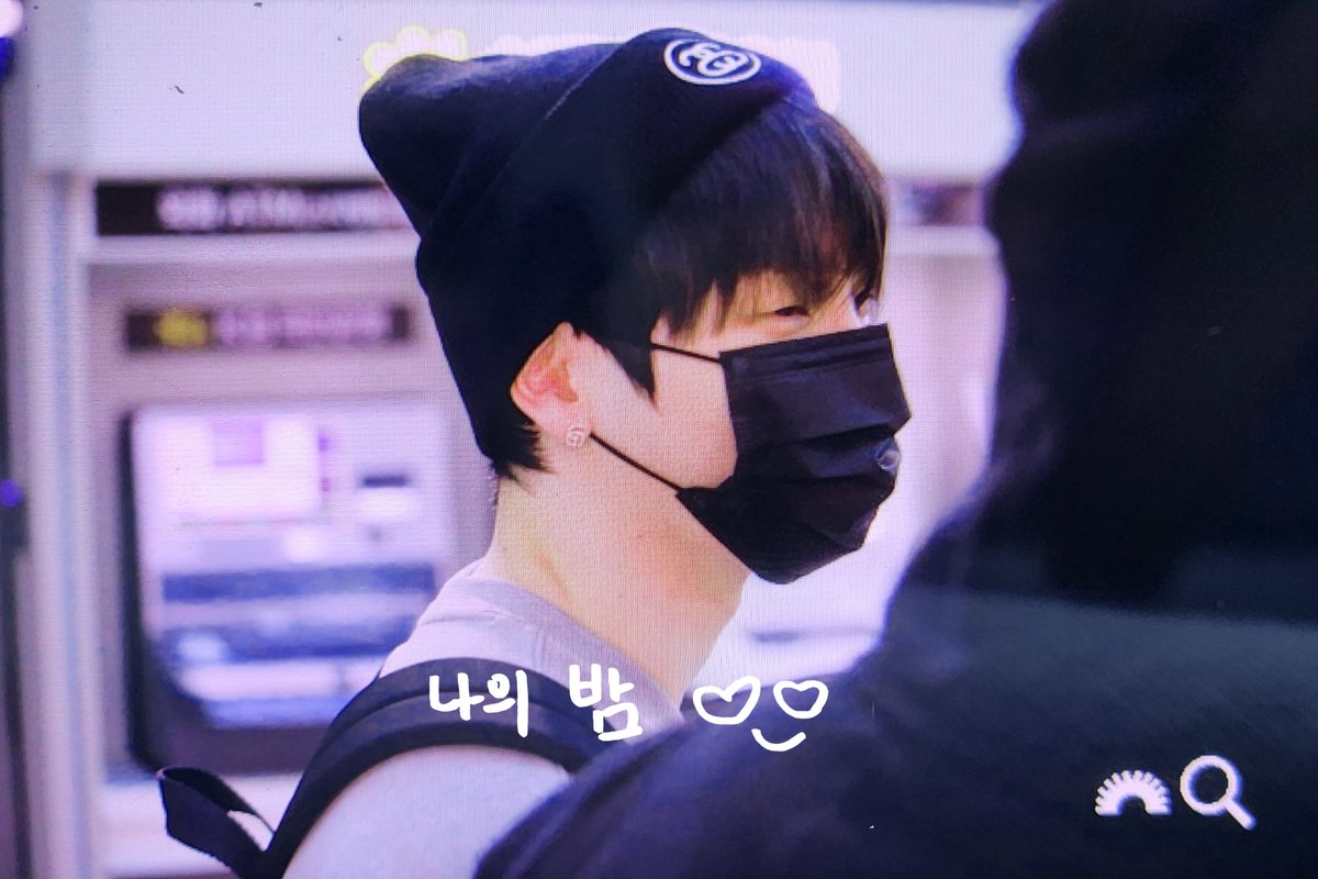 [240314] ICN 출국 서호 preview 

조심히 잘다녀와🧡

#ONEUS #원어스 #서호 #이서호 #SEOHO #ソホ <a href="/official_ONEUS/">ONEUS</a>