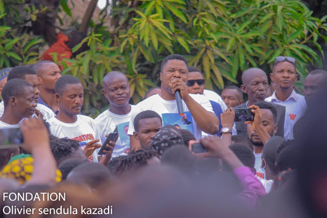 central_sage's tweet image. Lu pour vous : 
#courConstitutionnelle. 

Pour le cas du territoire de KATANDA dans la province du KASAÏ ORIENTAL, la cour constitutionnelle a dit tout sauf le droit.

À KATANDA la population ne jure que par l&apos;honorable NSEDULA élu avec plus de 6000 voix , suivi d&apos;une autre…