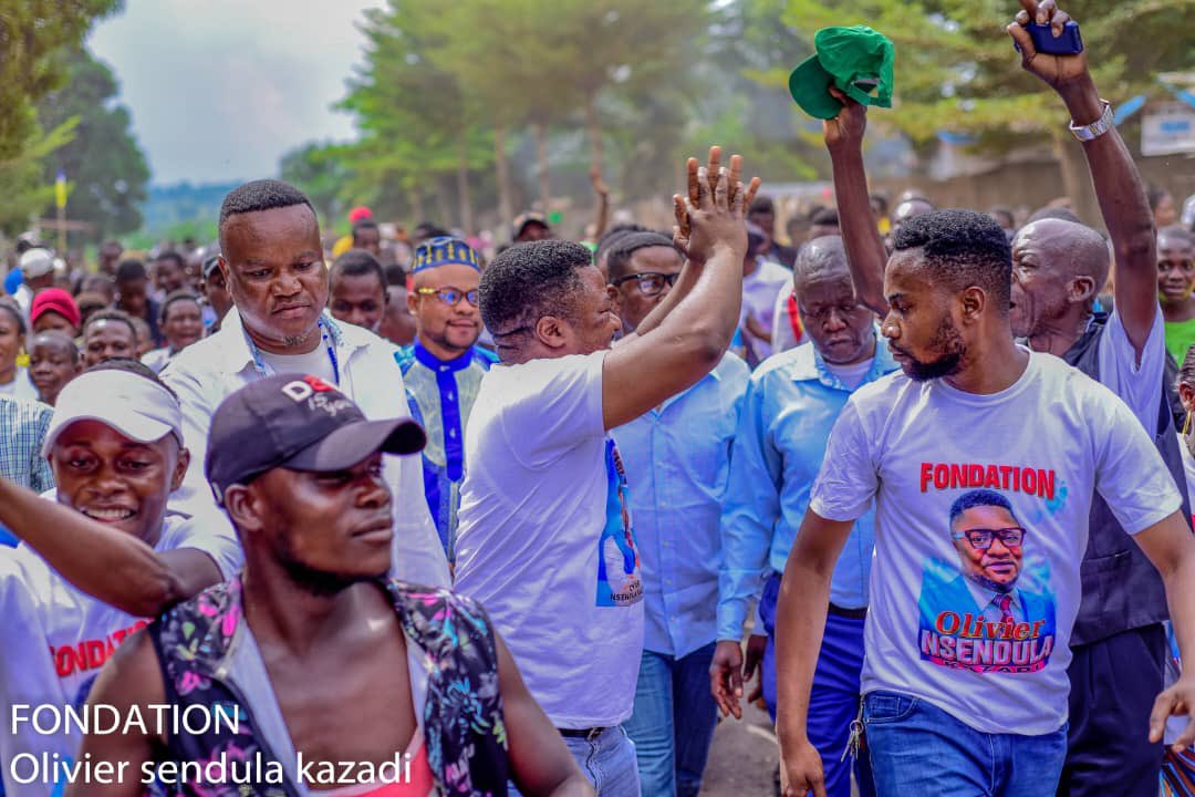 central_sage's tweet image. Lu pour vous : 
#courConstitutionnelle. 

Pour le cas du territoire de KATANDA dans la province du KASAÏ ORIENTAL, la cour constitutionnelle a dit tout sauf le droit.

À KATANDA la population ne jure que par l&apos;honorable NSEDULA élu avec plus de 6000 voix , suivi d&apos;une autre…