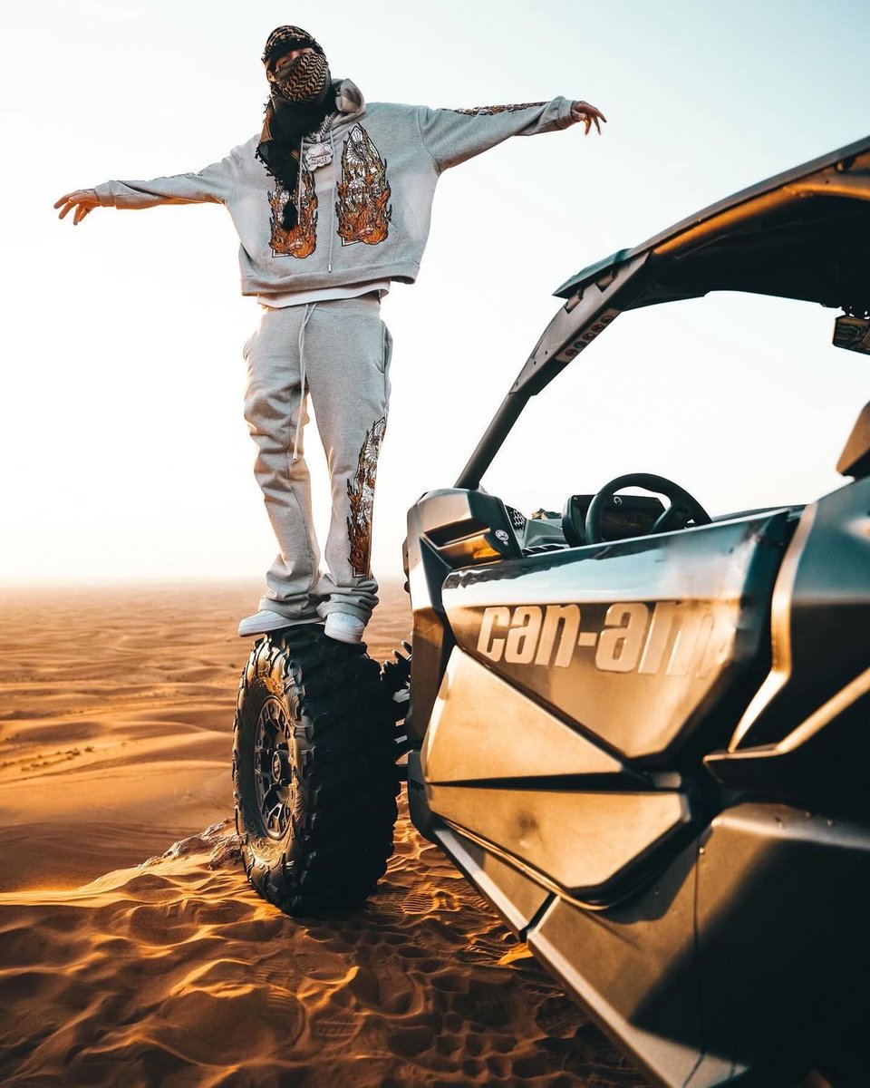 Rappers_Outfits's tweet photo. Millyz outfit from @whatsonthestar app 💫

Source: https://t.co/JWGfaQHjqz

#millyz #rap #style #drip #whatsonthestar https://t.co/G7bujjOsu9