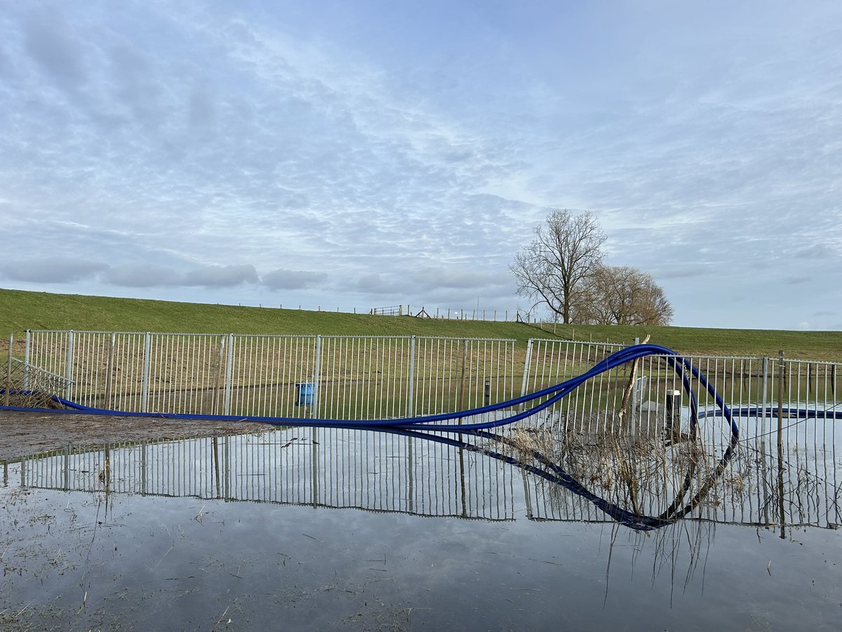 Proefopstelling in Zwolle om van IJsselwater drinkwater te maken, moet er volgens <a href="/Vitens/">Vitens</a> op termijn toe leiden dat 5 tot 10 miljoen kuub water per jaar uit de rivier wordt gehaald voor drinkwaterbereiding Oost-Nederland.