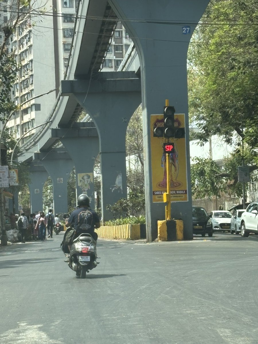 Harbour line users tweet media