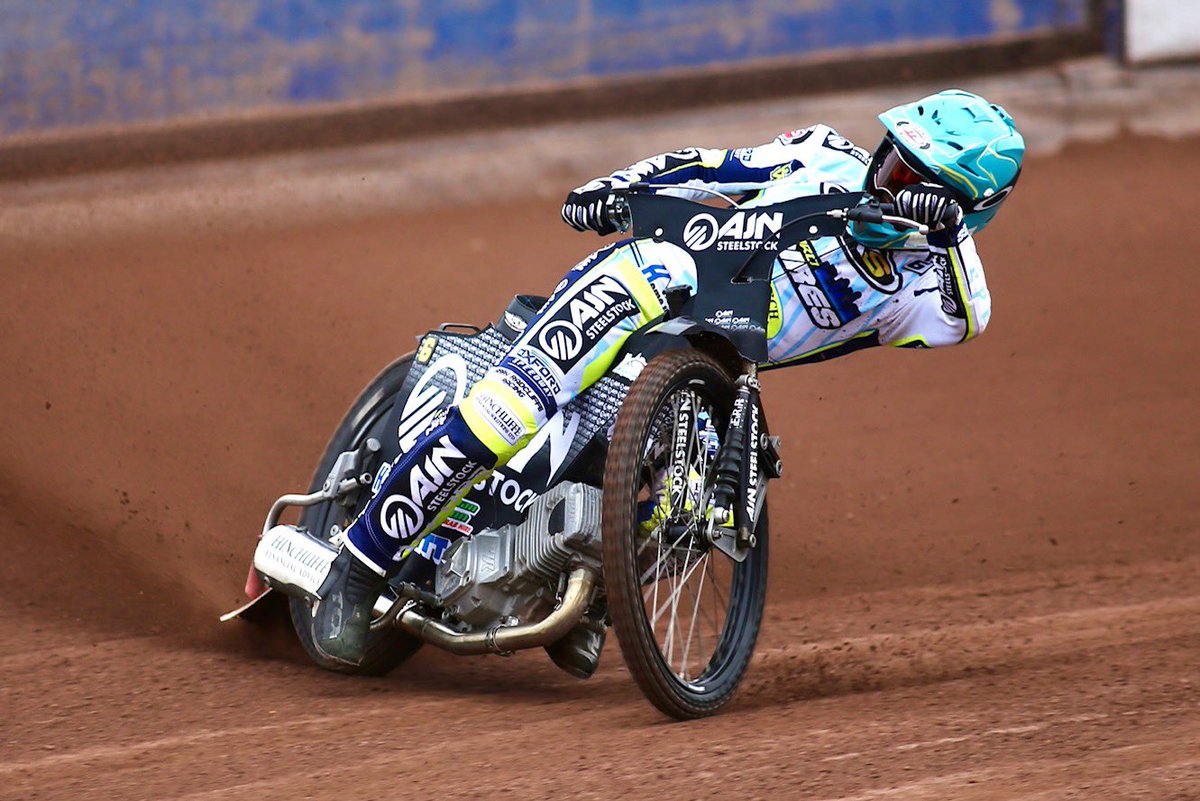 Lewi Kerr tweet media