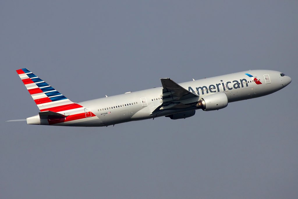 An American Airlines Boeing 777 carrying 249 people was forced to make an emergency landing in LA tonight due to a “possible mechanical problem.” This marks the sixth safety incident involving a Boeing aircraft reported in the past 10 days.