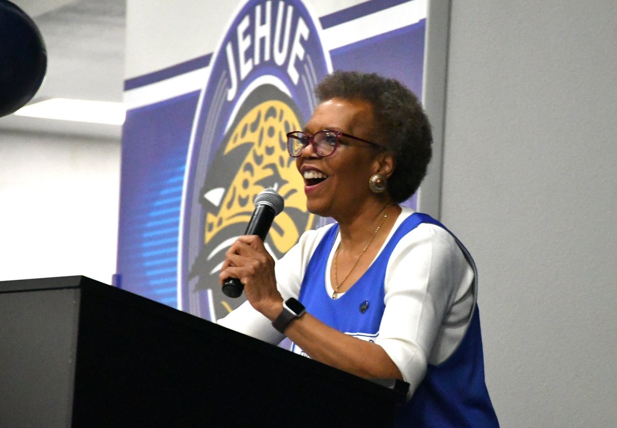 It was an honor to attend the 25th Anniversary Celebration of <a href="/jehuejaguars/">Jehue Middle School</a>. I served as the principal from 2011 to 2018, and it was amazing to see everyone come together to celebrate. Gail Matthews, Jehue’s first principal, and <a href="/SupervisorBaca/">Supervisor Joe Baca Jr.</a> joined us in the celebration.