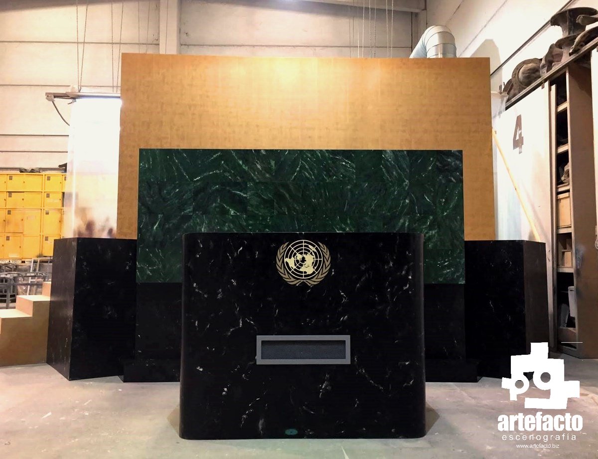 Artefactobiz's tweet photo. ¿Queréis subir a decir algo?
Nosotros sí: Parad las guerras, YA !!
Buenos días, colegas.
#artefactoescenografía #artefactoworkshop #onu #setbuilders #setconstruction #nosencantanuestrotrabajo https://t.co/SaxqHGqNli