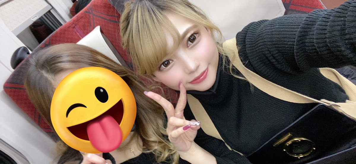 ちょこちょこ地元に帰ってるんだけど
田舎すぎて家事以外にする事がなくて
アニメ映画ドラマ見漁ってる👀𖤐 ̖́-
近くにパチ屋さんもない🥹

今はマッシュル見てて2期のOPが頭から離れない💃🕺

皆さんのオススメアニメか映画あったら
教えてくださーい😳❣️
(Netflixにあるとなお嬉しいです🫣)