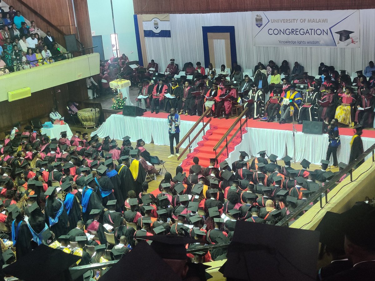 Day 2 of the graduation at Great Hall in Zomba is still underway. Since yesterday, KUHeS has graduated 573 students in various health sciences programmes. Congratulations to all graduates!!