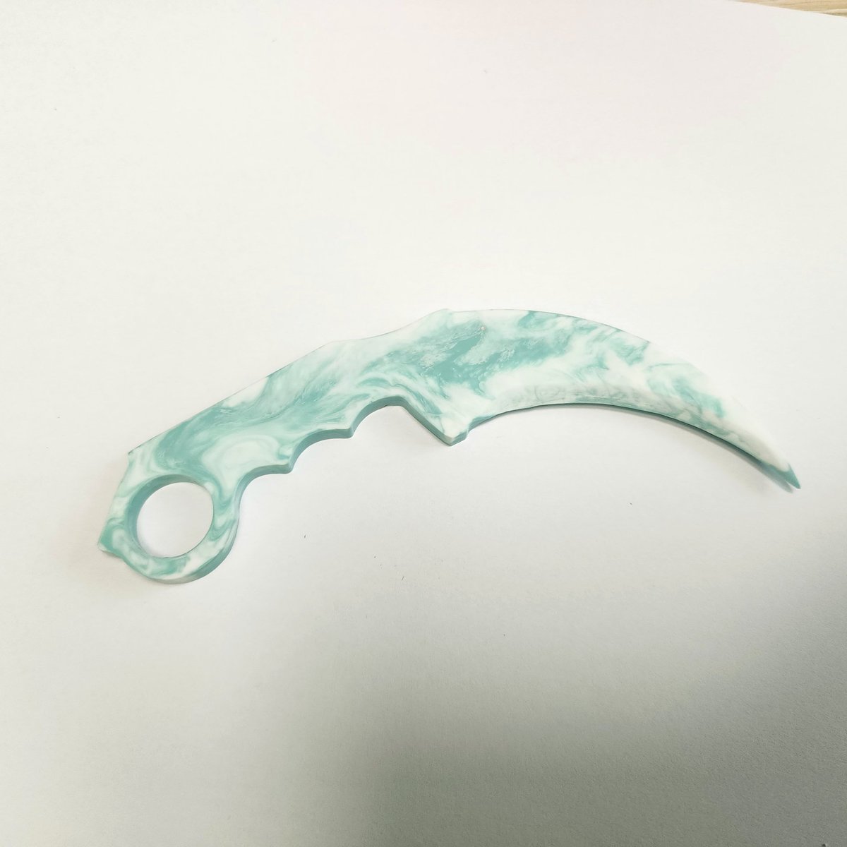 오늘의 작업물은
그린민트💚🩵 사진에 색이 담기질 않네요
구매문의 DM 멘션 😊