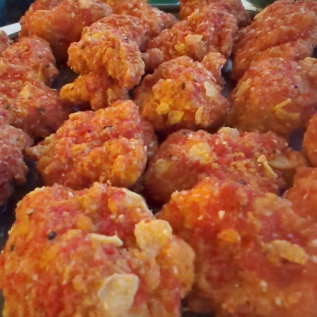 NjnaOVR's tweet photo. Spicy Lava Chicken Nuggets. https://t.co/IguSHKhL31