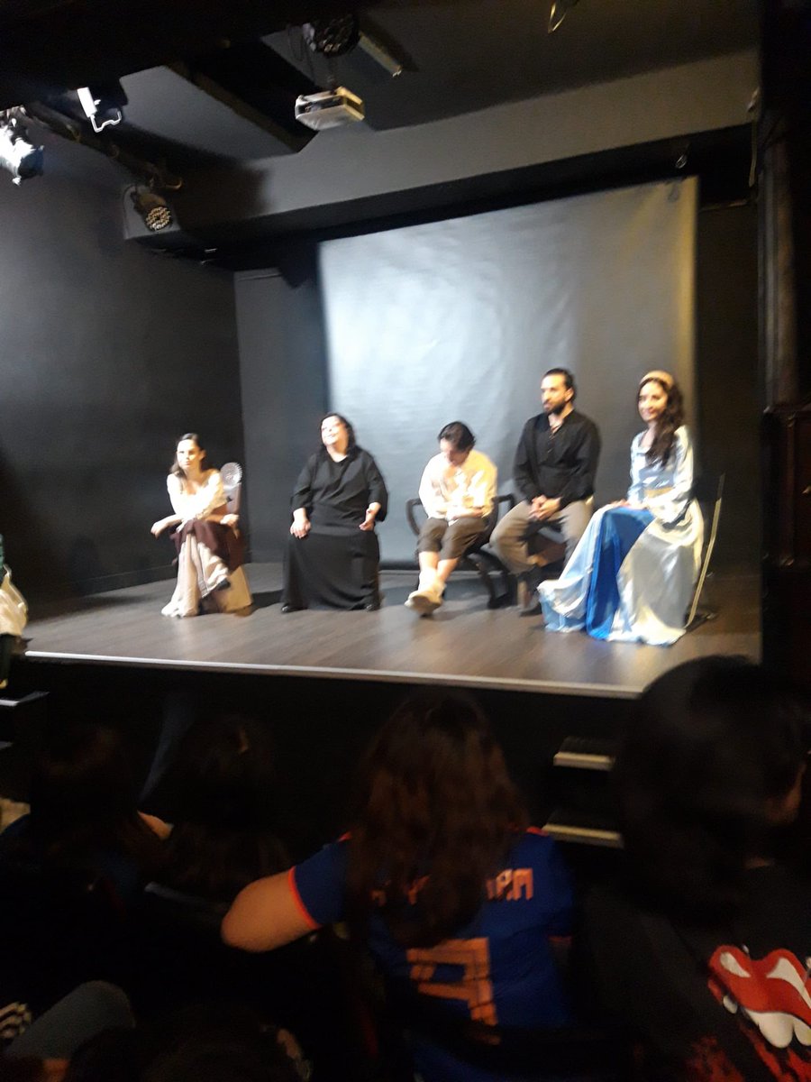 IesMMolina's tweet photo. Una jornada más de teatro. Los alumnos de 3º ESO en una representación de La Celestina. Gracias @Estudio2Galiana https://t.co/jckMaNwWxY