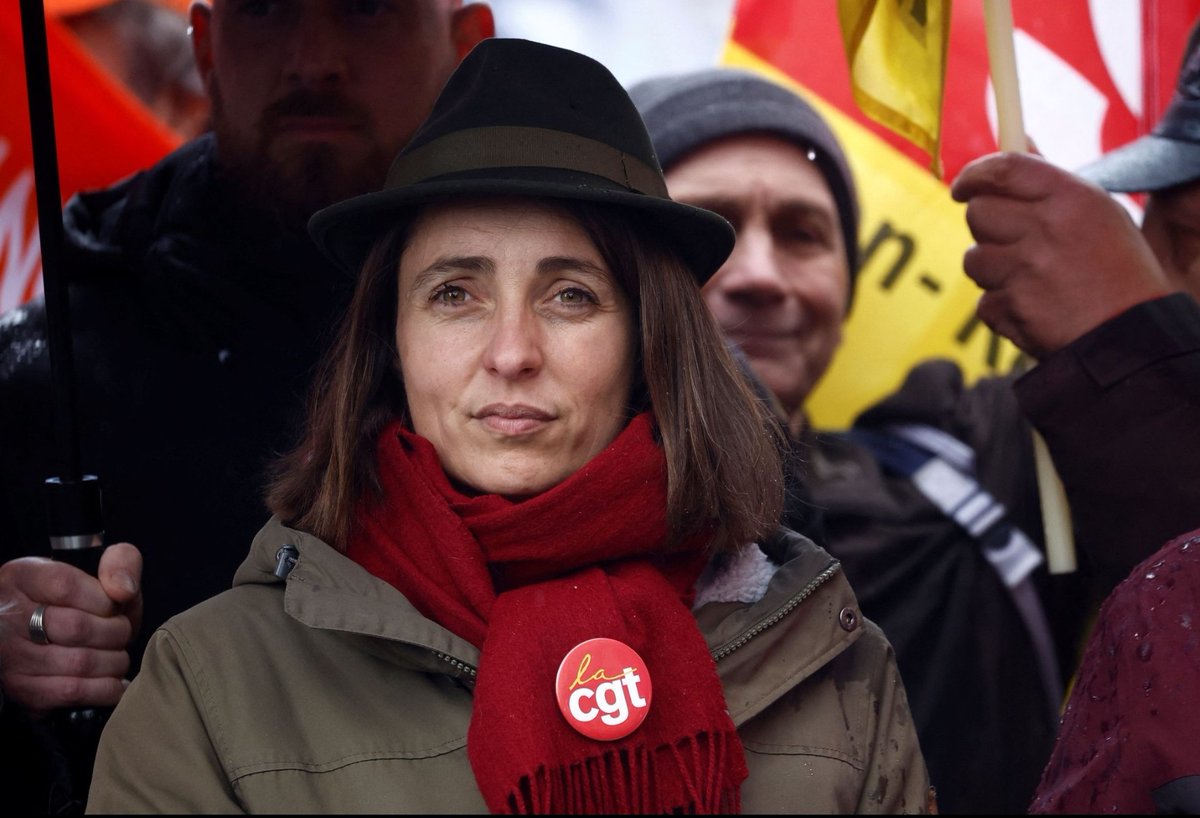 GilbertCollard's tweet photo. D'un côté,  Sophie Binet hurle à  la suppression de Cnews, tout en méprisant le  chômage de centaines de salariés,  de l'autre, elle publie un livre chez Grasset, qui appartient à... Bolloré : CGT = confédération générale des tartuffes ! https://t.co/RyIhhYd9gB