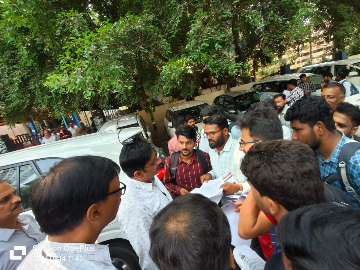 kptcl_official's tweet photo. ಕೆ. ಪಿ. ಟಿ. ಸಿ. ಎಲ್/ ಎಸ್ಕಾಮ್ ಗಳಲ್ಲಿ ಖಾಲಿ ಇದ್ದ ಸಹಾಯಕ ಎಂಜಿನಿಯರ್ ( Elec. ಮತ್ತು civil) ಹಾಗೂ ಕಿರಿಯ ಎಂಜಿನಿಯರ್ ( Elec. ಮತ್ತು civil) ಹುದ್ದೆಗಳಿಗೆ  ನೇಮಕಾತಿ ಪ್ರಕ್ರಿಯೆಯನ್ನು ಪೂರ್ಣಗೊಳಿಸಿದ್ದ ಕೆ. ಪಿ. ಟಿ. ಸಿ. ಎಲ್ ಇಂದು  ಬೆಂಗಳೂರಿನಲ್ಲಿ  384 ಅಭ್ಯರ್ಥಿಗಳ ಸಂದರ್ಶನ ಆರಂಭಿಸಿದ್ದು,  ಆಯ್ಕೆಗೊಂಡ ಅಭ್ಯರ್ಥಿಗಳಿಗೆ https://t.co/sXSfUlt9rz