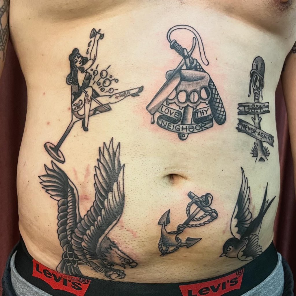 Mickeyink333's tweet photo. Oldie tattoo Classic is always cool 😎 🤙🏻
ขอบคุณคับ 🙇🏻♂️
#เชียงใหม่ #ร้านสักเชียงใหม่ #chiangmai #chiangmaitattooshop #tattoochiangmai #ลายสัก #eternalink #fusionink #minimal #minimaltattoo #fyp #mickeyink333 #oldschool #oldschooltattoo #classic https://t.co/jHiyk4Kh1n